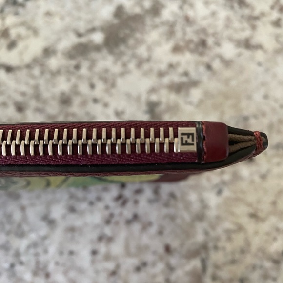 Fendi green telephone graphic oversized clutch - Picture 6 of 11